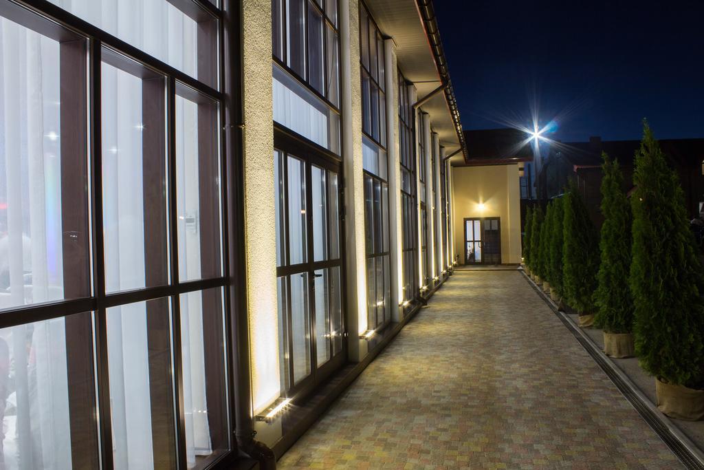 Галицька Корона Davidov Exterior foto